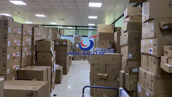 강력한 확장 가능한 T550 타워 서버와 H345 RAID 컨트롤러 및 3 세 번째 Intel Xeon